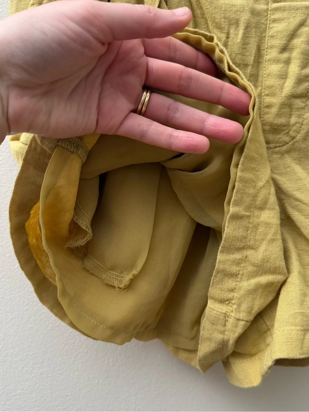 American Eagle Outfitters Pleated Linen-Blend Shorts in Mustard Yellow